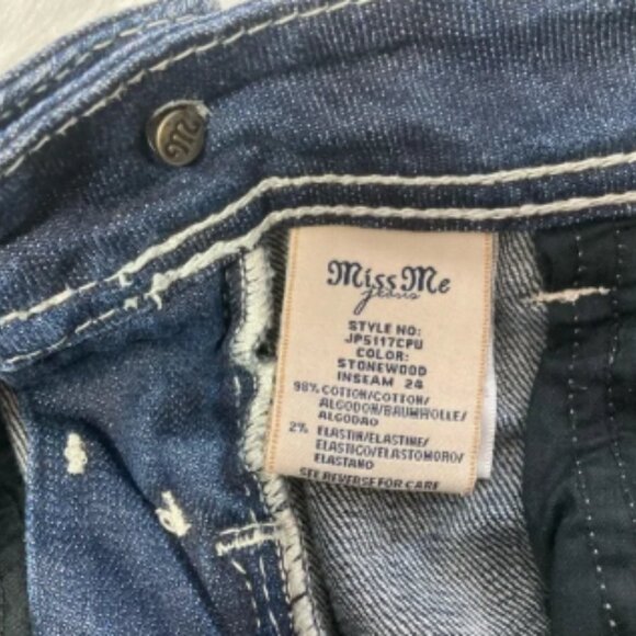 Miss Me Wing Cross Capri Jeans Stonewood Dark Wash Embellished White Top Stitch - Picture 6 of 7